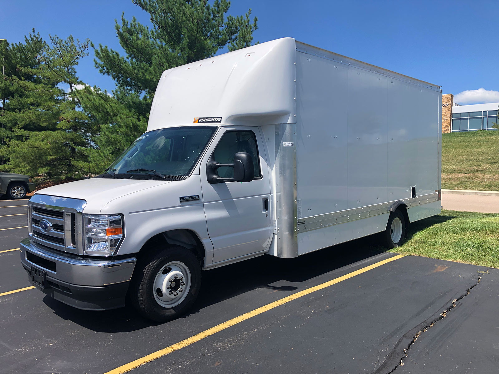 2009 ford store e350 box truck